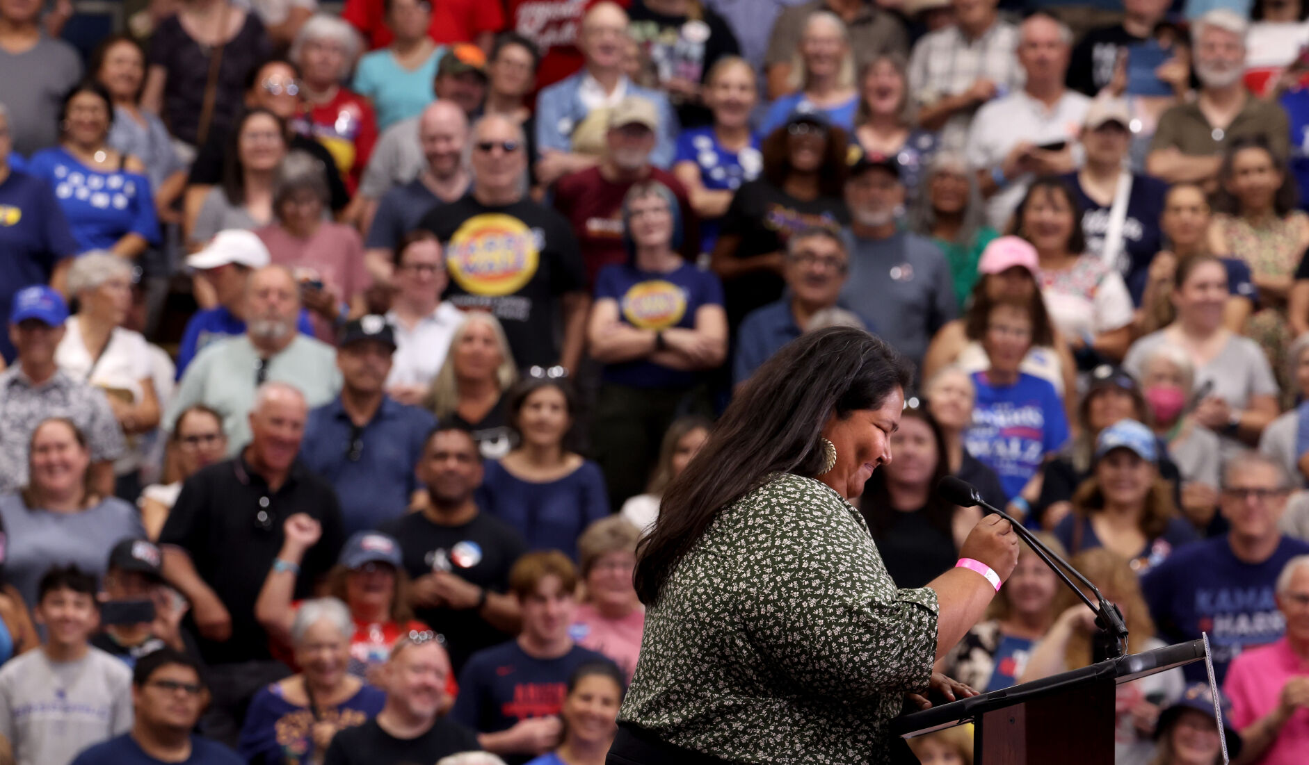 Vice-president candidate Tim Walz rallies in Tucson